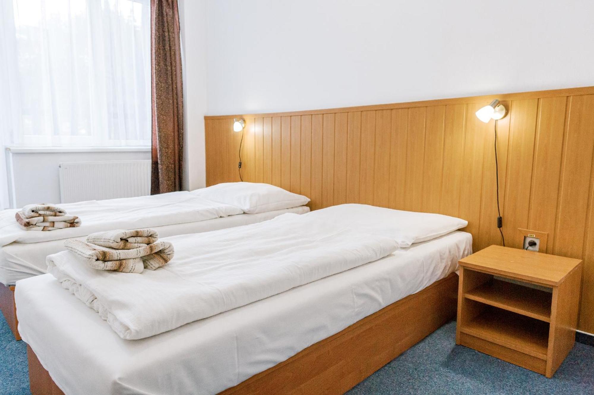 זוברץ Hotel Tatrawest מראה חיצוני תמונה